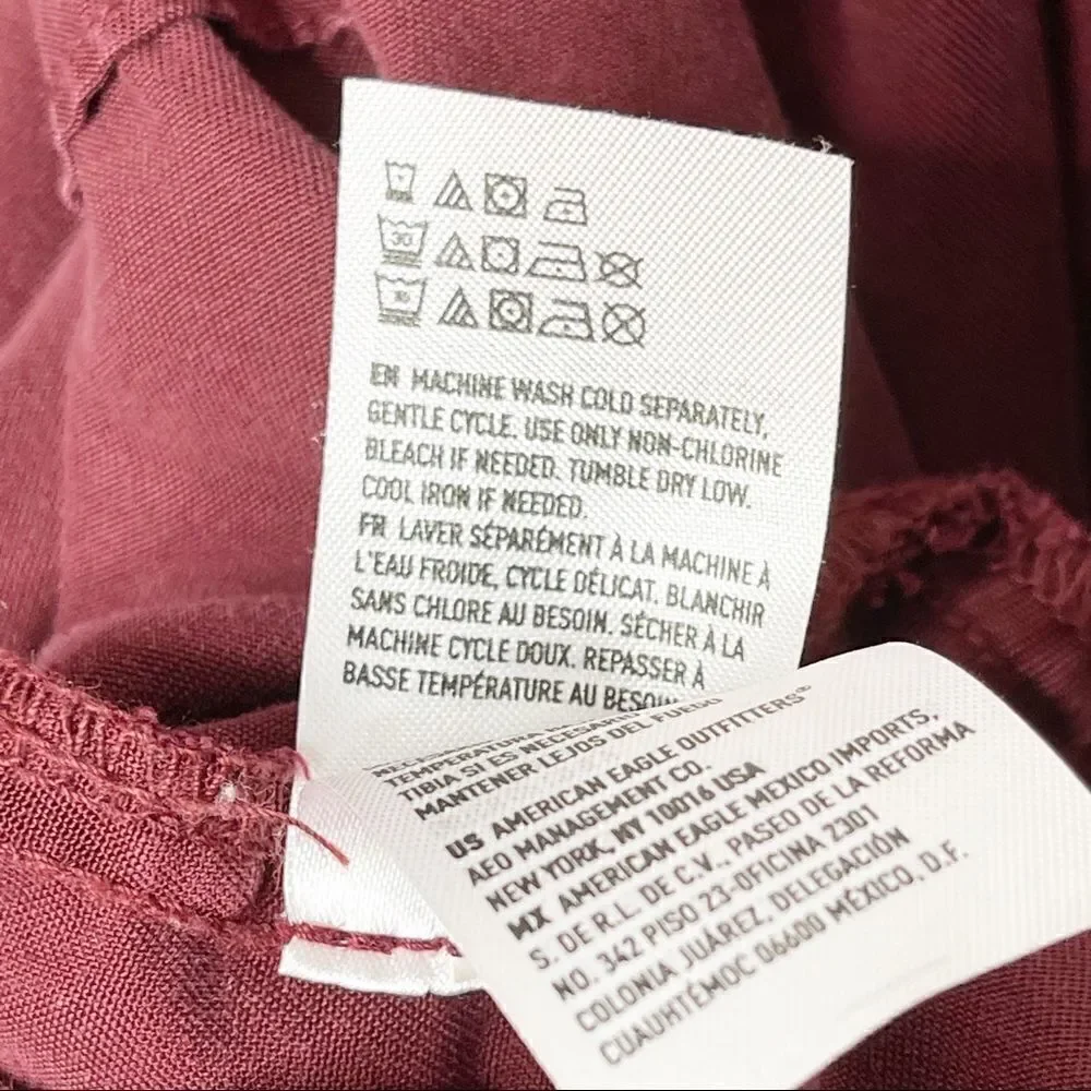 American Eagle Outfitters maroon zip up lightweight jacket
